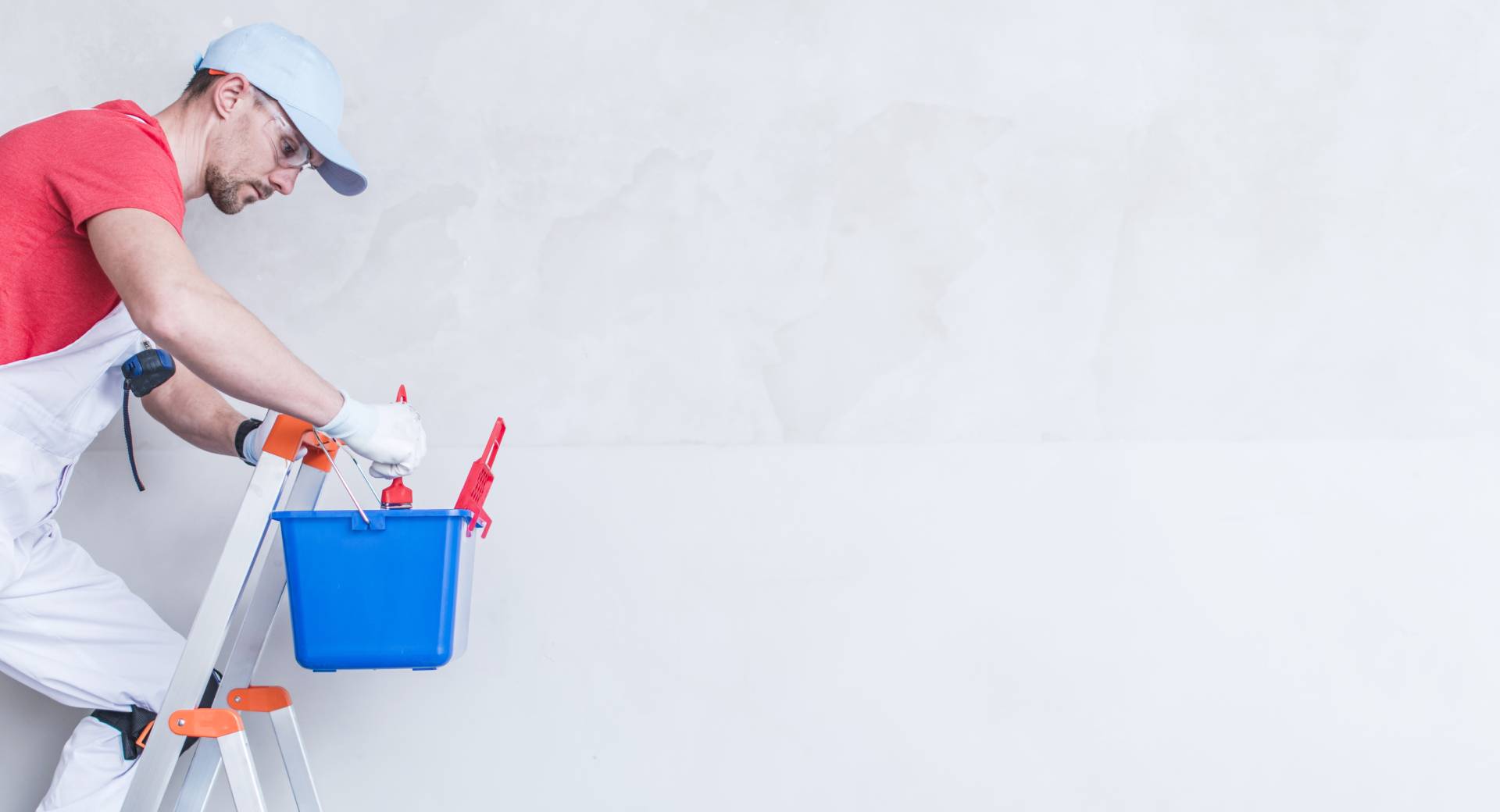 painter-copy-space-concept-2022-12-16-11-50-02-utc_1